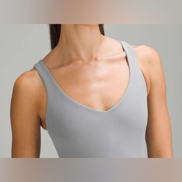 #64 NWT Lululemon Align Bodysuit 25"
Rhino Grey Sz 8 - Picture 3 of 7